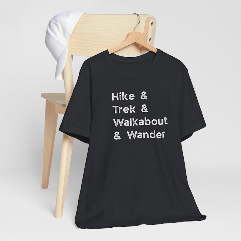 Wandern T-Shirt: 100% Baumwolle Unisex Wanderer-T-Shirt, Nationalpark-Shirt, Wanderlust Geschenk für Naturliebhaber, Camping-Shirt, Backpacking-Ausrüstung Bild 13
