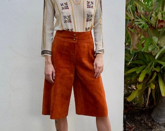 70s Leather Gaucho Pants / Copper Brown Suede Leather Pants / Seventies High Waist Gauchos / High Waist Trousers / High Waters