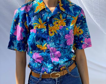 Vintage Hawaiian Shirt / 1980's Hawaiian Holiday Cotton Button Up / Unisex / Beach Wear / Vacation Resortwear