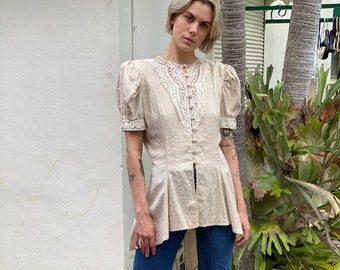 Vintage Blouse / Jessica McClintock Beige Linen Lace High Low Shirt / Button Blouse / 1980's Cream Top / Short Puffed Sleeves / Victorian