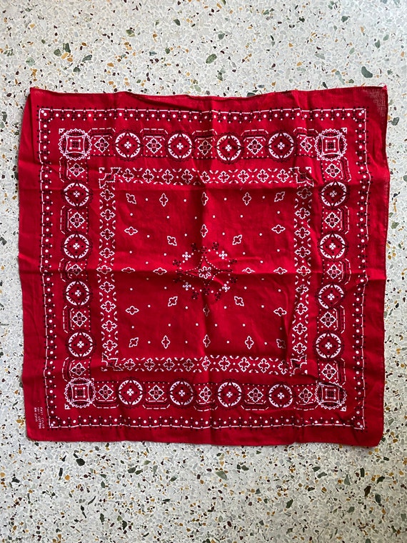 Vintage Red Bandana / Fast Color 100% Cotton / 19… - image 2