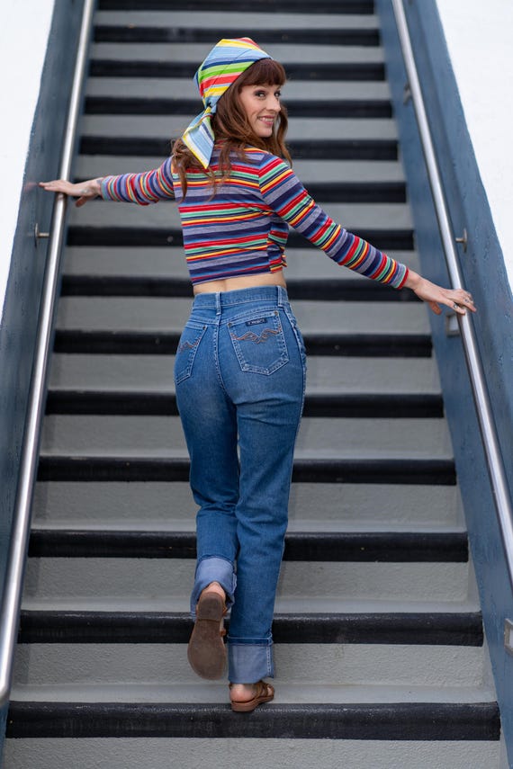 Vintage Crop Top / 70's Striped Crop Top / Rainbo… - image 4
