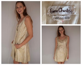 1960er Jahre Gino Charles Mini Dress / Gold Silber Brokat Sixties Kleid mit Taschen / Modern Mini Dress / Cocktail Go Go Dress