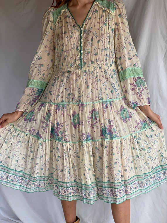 1970's Indian Cotton Dress / Tissue Thin Floral P… - image 10