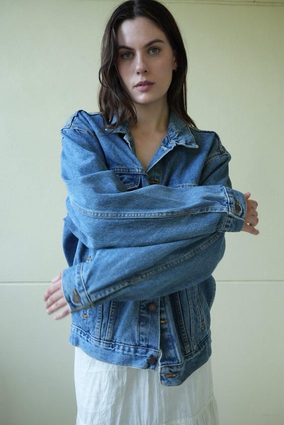 Oversized Denim Jacket / Levi's Jean Jacket / Lar… - image 6