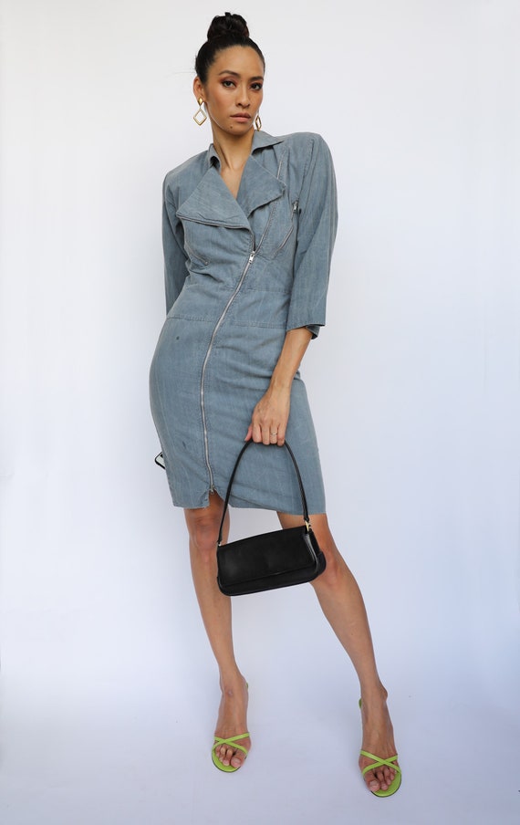 1980s Denim Dress / Azzedine Alaïa Dupe /zip Open to Show Your Boobs Lol /  Stone Wash Denim / Shoulder Pads Dress / Eighties Power Shoulders 