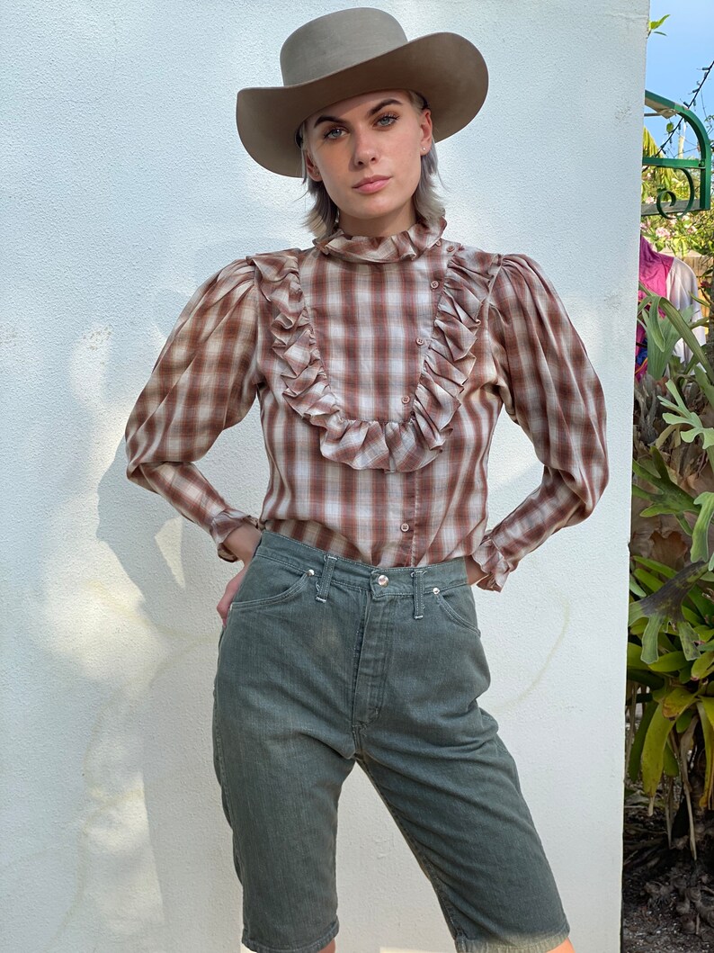 1970's Western Plaid Blouse / Frilly Yoke Western Cotton Shirt / 1970's High Neckline Shirt with Mutton Sleeves image 3