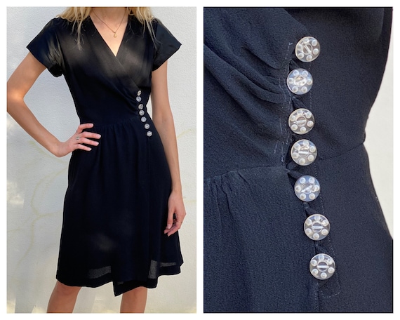 40s Crepe Dress / Gorgeous Floral Lucite Button a… - image 1