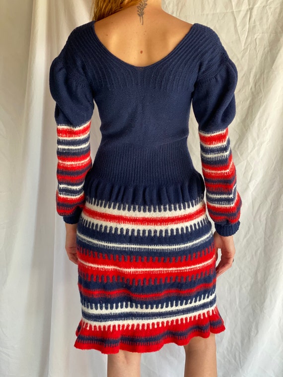 Vintage 70's Sweater Dress / Deep V Neck Sexy Dre… - image 10