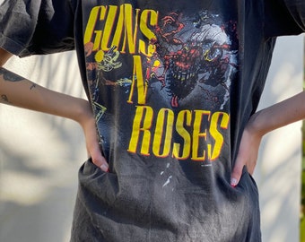 1987 Guns n Roses Tshirt / Rock Tshirt / Tour Tee Shirt / Gender Neutral Tshirt