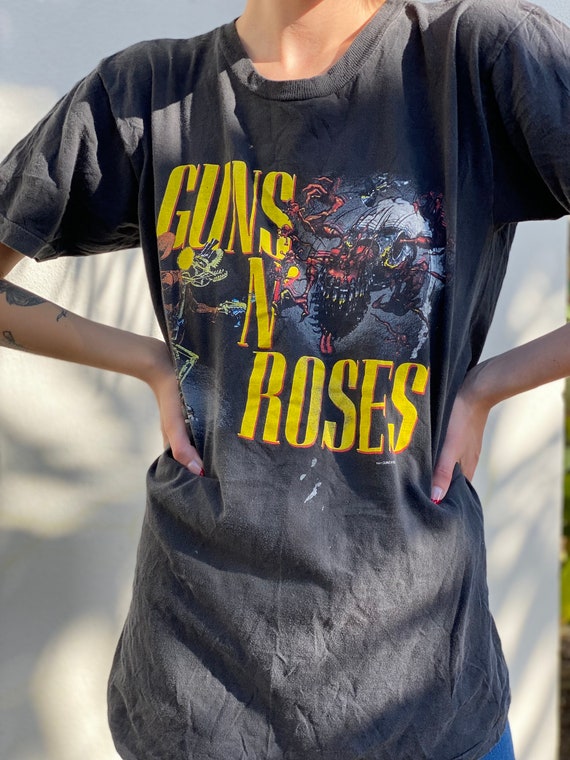 1987 Guns n Roses Tshirt / Rock Tshirt / Tour Tee… - image 1