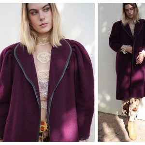 Vintage Wool Purple Coat / Perfect Winter Jacket / 80&#39;s 90&#39;s Minimalist Coat / Aubergine Eggplant Purple / Leather Piping Coat