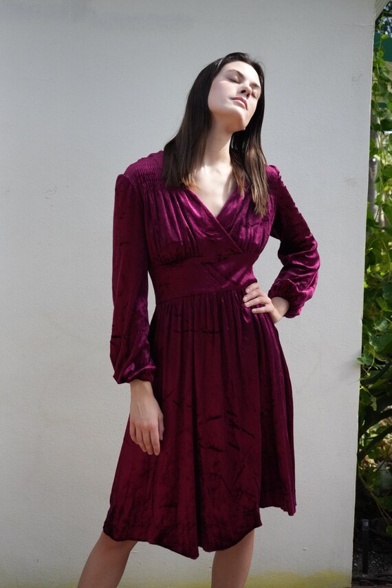 Vintage Button Stitched Pleated Velvet Midi Dress