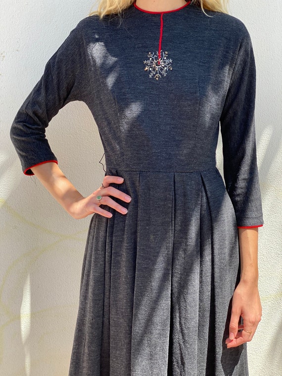 1940's Wool Jersey Dress / Snowflake Beaded Rhinestone Holiday Party Dress / Fifties Dress / Gray Wool Knit Dress