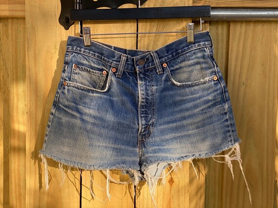 31" Waist 1970's Vintage Shorts / Levi's Denim Cut