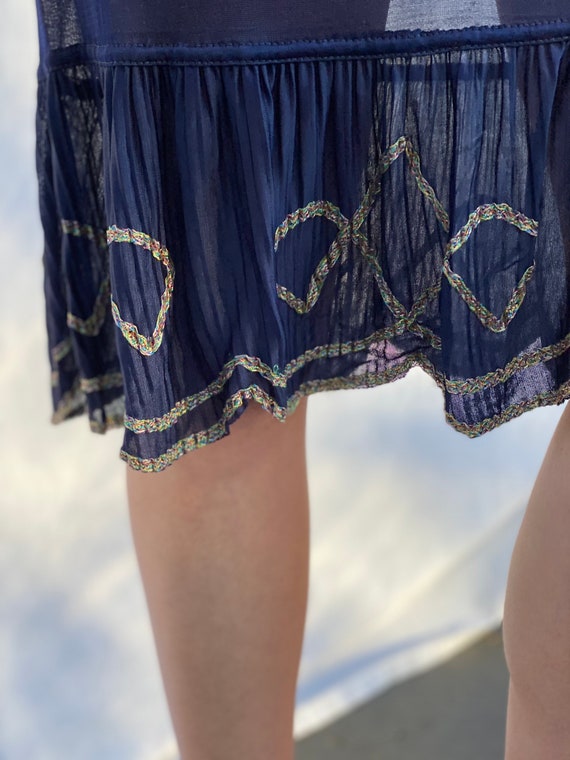 1920s Sheer Dress / Navy Blue and White Floral Em… - image 8