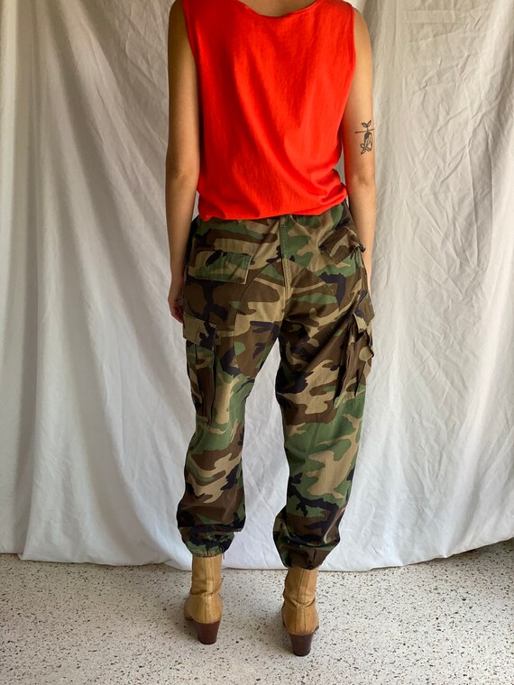 Vintage Camouflage Pants / Army Green Easy Slacks… - image 5