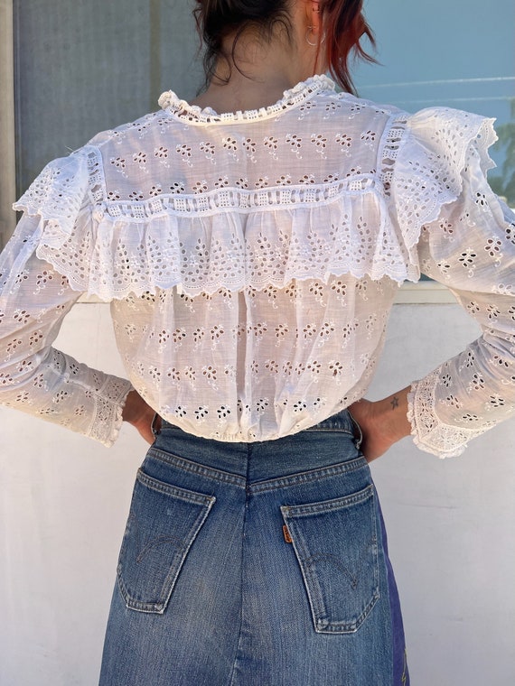 Antique Lace Blouse / Frilly Eyelet Blouse / Edwa… - image 3