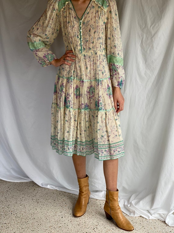 1970's Indian Cotton Dress / Tissue Thin Floral P… - image 2