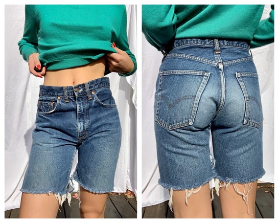 Levi's Denim Shorts / Dark Wash Vintage 