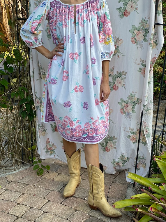 Vintage Novelty Dress / Floral Tablecloth Printed Tun… Gem