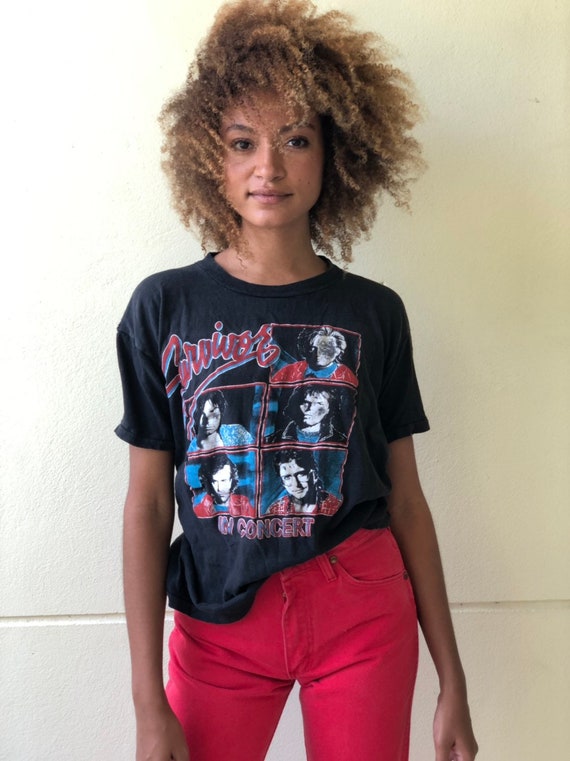 Vintage Survivor Rock Tshirt / Vintage Rock Tee /