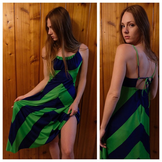 1970s Open Back Sundress / Chevron Striped Crisscr