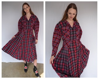 Vintage Cotton Plaid Dress / Vintage Flannel Dress / 80's Cozy Cotton Nipped Waist Dress / Tartan Plaid Red Dress / Winter Dress