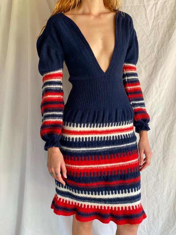 Vintage 70's Sweater Dress / Deep V Neck Sexy Dre… - image 6