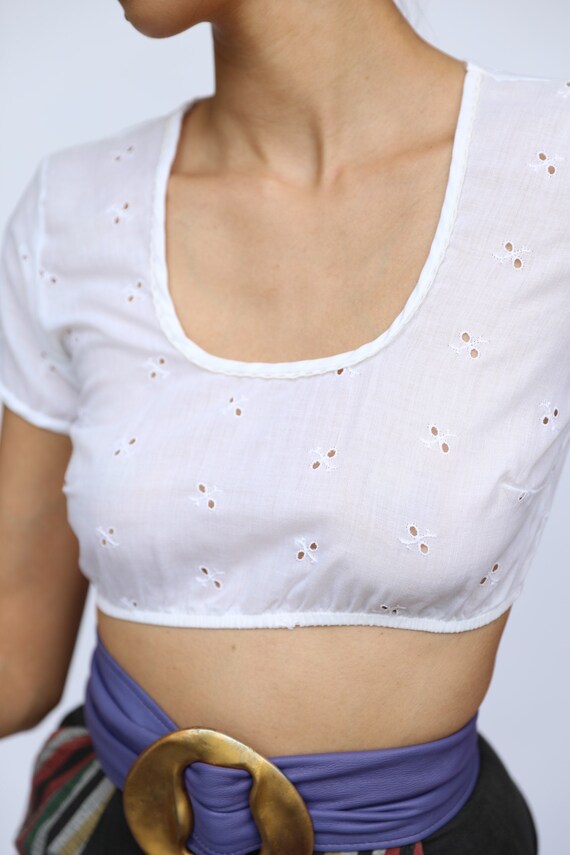 70's Crop Top / White Cotton Blouse / Eyelet Summe