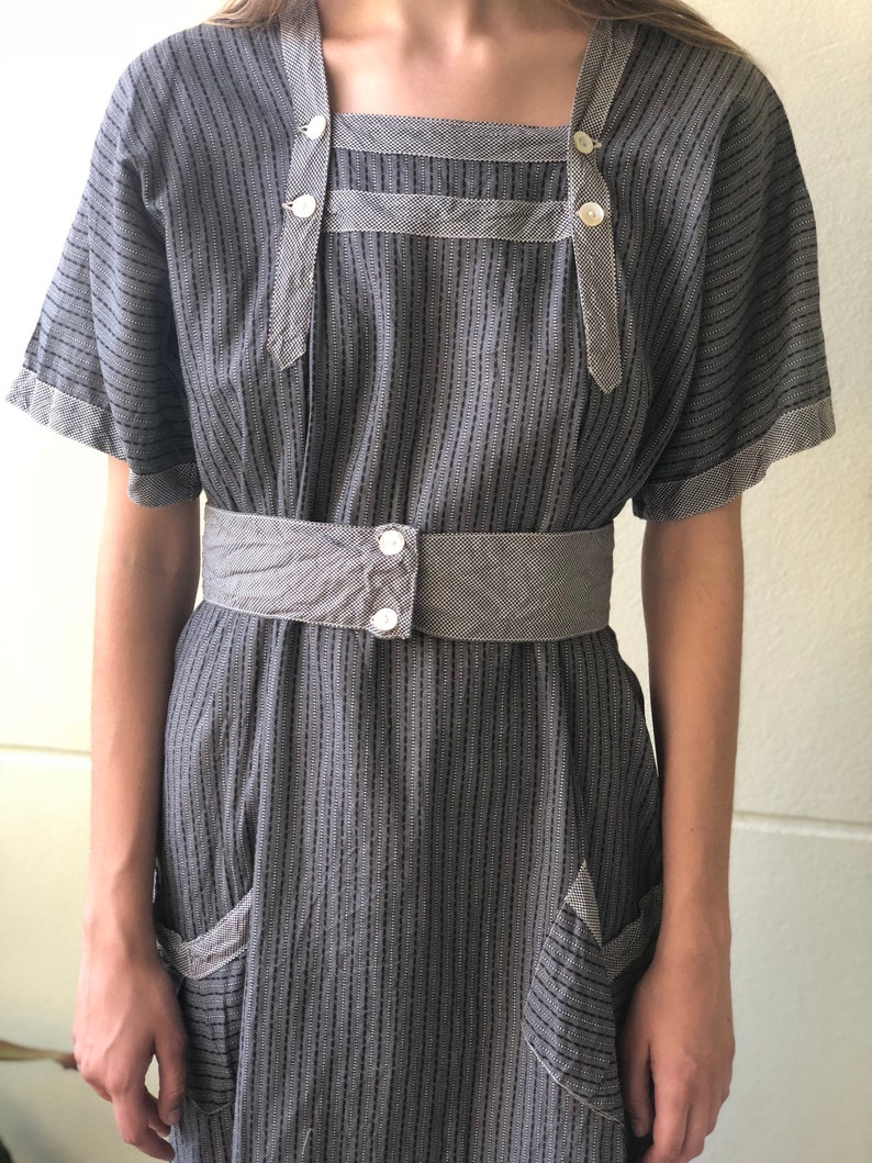 Antique Chore Dress / 1910's Cotton Workwear Tunic / Gray Calico Printed Dress / Original Workwear Dress / Teens Antique / Check Dress image 2