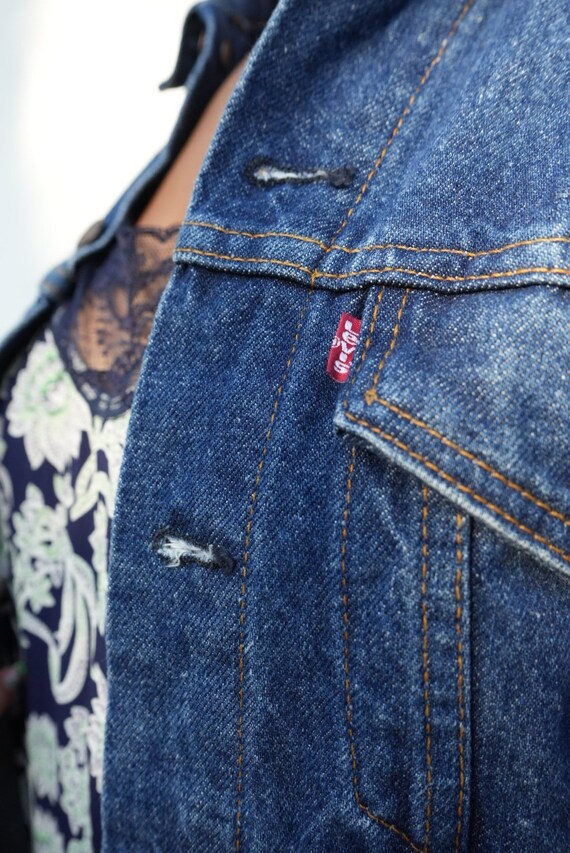 Vintage Levi's Jean Jacket / Eagle Patchwork Appl… - image 10