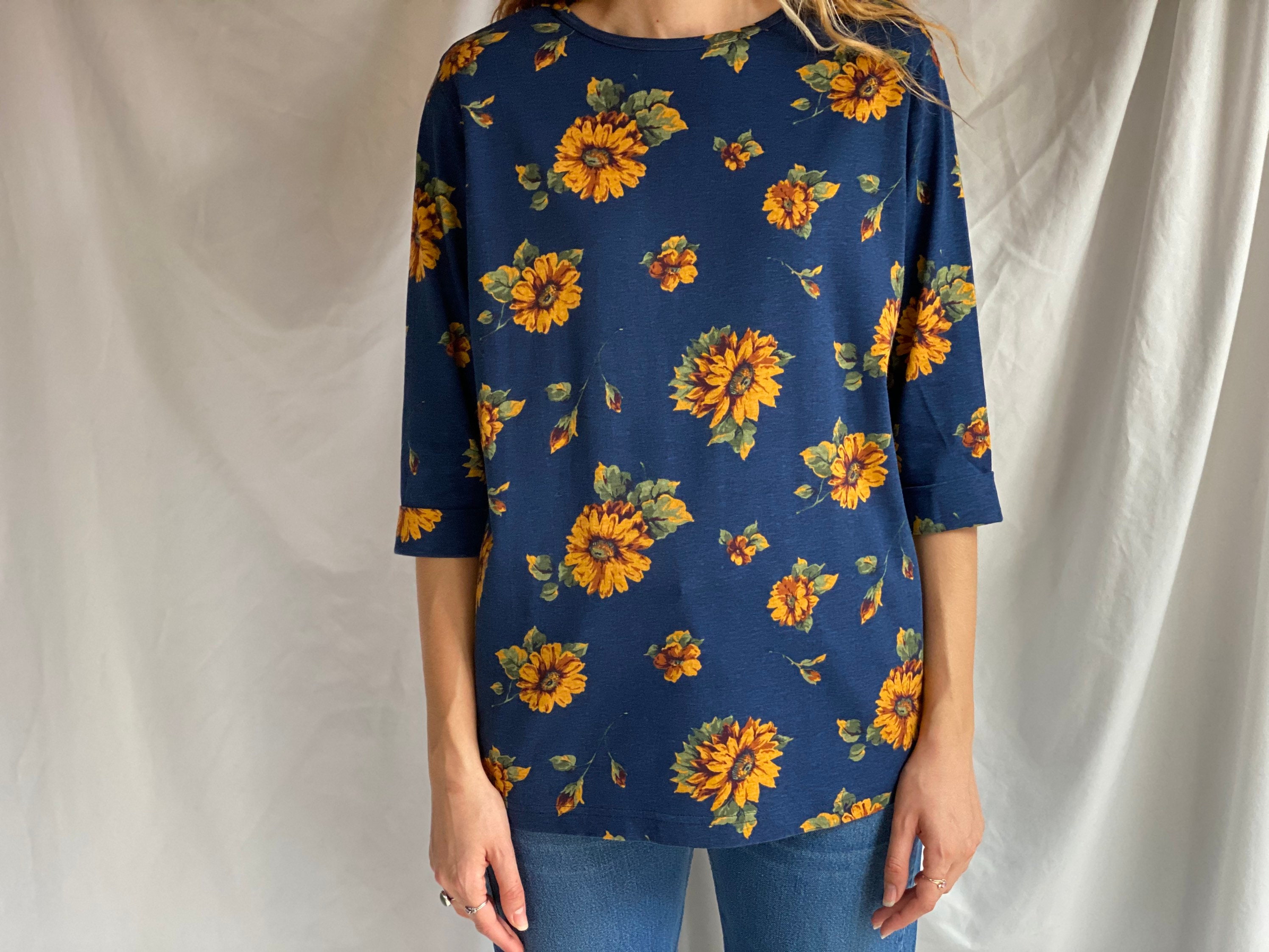 90's Tshirt / Floral All Over Print 
