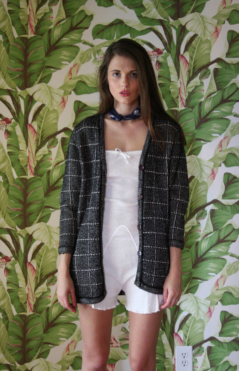 Valentino Sweater Long Knit Top Cardigan Sweater Knitwear 1980/'s Winter Sweater Valentino Boutique Pocket Sweater Miss V