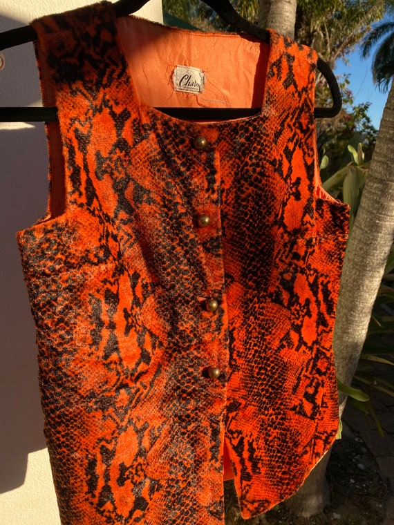 60's Velvet Vest /Reptile Printed Acid Orange Vel… - image 6
