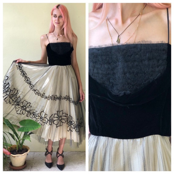 1950's Prom Dress / Black Velvet and White Tulle E