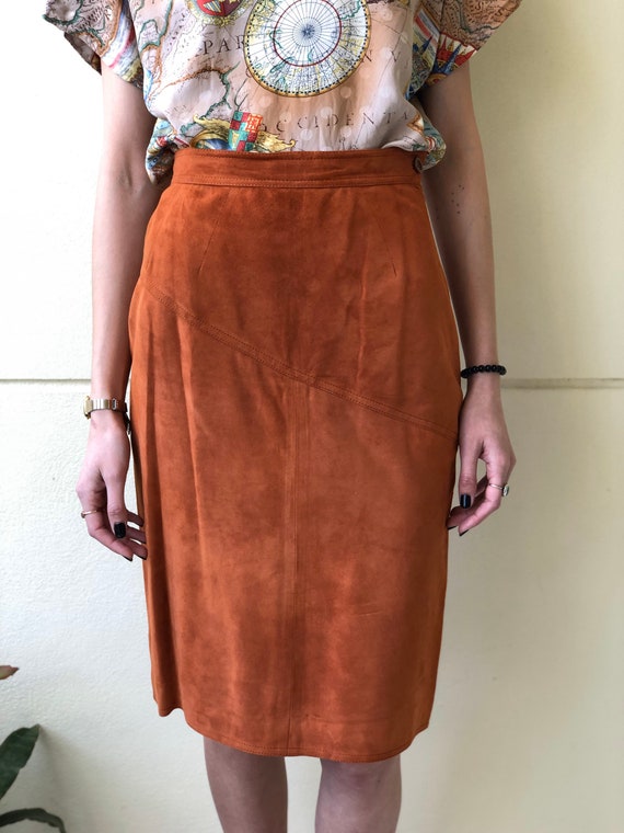 Vintage Gucci Suede Leather Skirt / 1980's Suede … - image 3