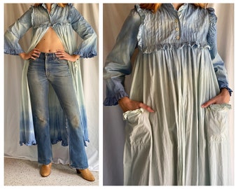 Indigo geverfd Duster / Vintage Boudoir jaren 90 Katoenen gewaad / Tie Dye Blauw en Crème Maxi Jurk