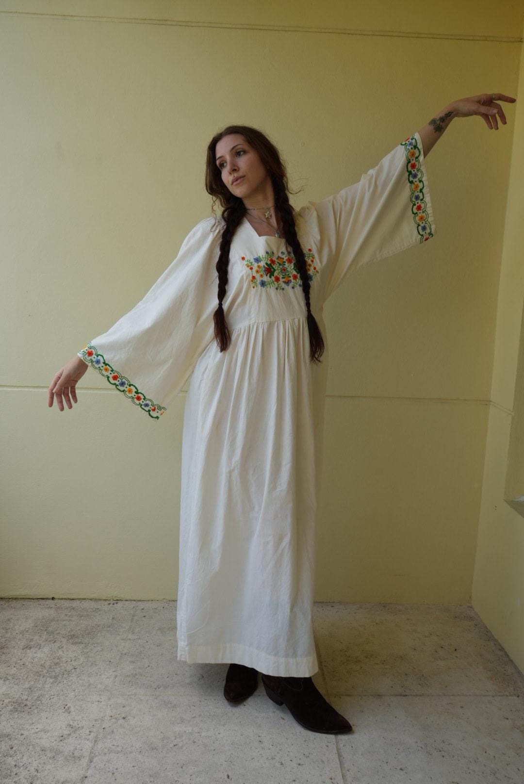 70's Maxi Dress / Floral Embroidered Garden Party Dress With Huge
