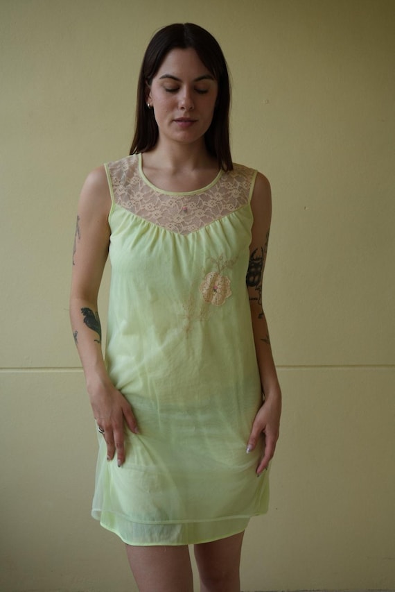 Vintage 60's peach babydoll nightgown L