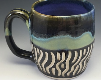 Taza, taza hecha a mano, taza de cebra, tela de barro, a rayas, taza hecha a mano con rayas de cebra, taza de cebra única