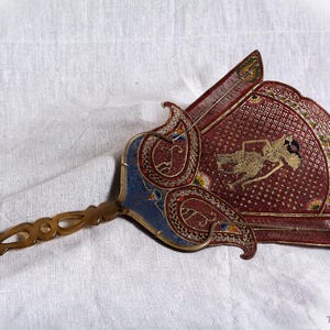 Balinese Wayang Hand Fan – Painted Parchment & Carved Bone – Mid-Century Javanese Shadow Theatre Art