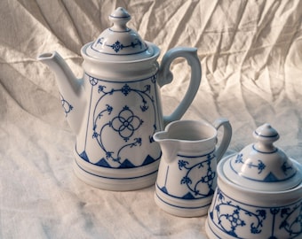 Vintage Winterling Schwarzenbach Bavaria Blue White Porcelain Coffee Set-German Coffee Pot Sugar Bowl Creamer-Strohblume Indisch Blau Style