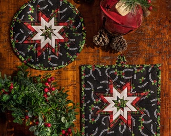 Folded Star Hot Pad Kit - Round OR Square - Hay...It's Christmas (Black)