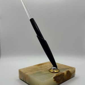 Vintage Esterbrook Desk Fountain Pen with #1550 Renew-Point Nib on Onyx Marble Desk Stand