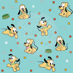 Può includere: Motivo ripetuto con Pluto, il cane dei cartoni animati Disney, in varie pose. Lo sfondo è azzurro con cerchi arancioni sparsi, impronte di zampe bianche, cuori e forme di ossa. Pluto è giallo con orecchie nere e un collare verde.
