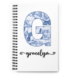 Cuaderno de espiral con nombre y letra cursiva en forma de corazón personalizables, cuaderno personalizado, diario de agradecimiento con monograma para mujer, regalo para el Día de la Madre