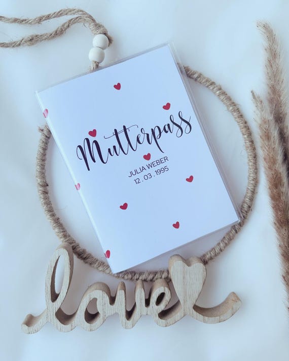 Mutterpasshülle personalisiert - Geschenkidee zur Schwangerschaft - Mutterpass Hülle inkl. Zusatzfach - Raining Hearts