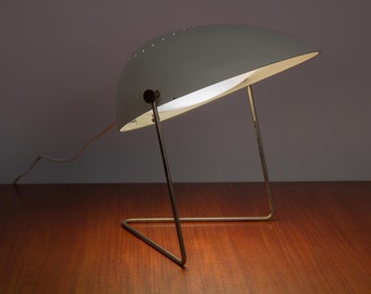 Gerald Thurston Cricket Lamp