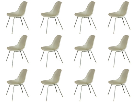 Vintage 1960s White Molded Fiberglass Eames S Chairs For - Eames Molded Fiberglass Chair Vintage Vintage 1960s White Molded Fiberglass Eames S Chairs For - Eames Molded Fiberglass Chair Vintage